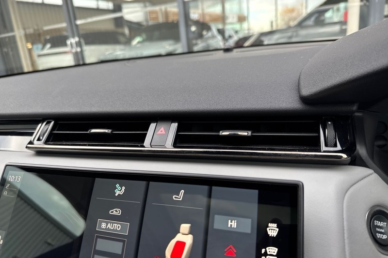 Used Land Rover Range Rover Velar 2024 for sale - 76982153: Photo 37