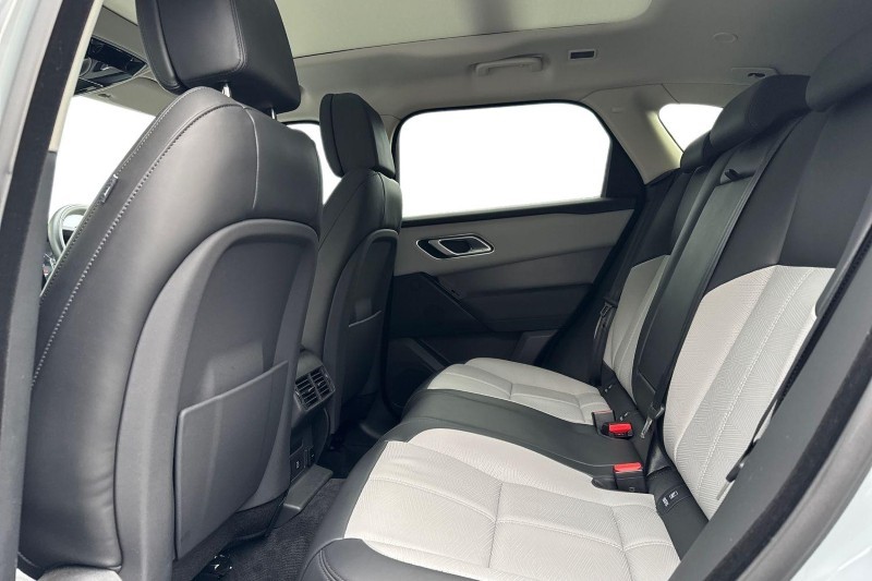 Used Land Rover Range Rover Velar 2024 for sale - 76982153: Photo 4