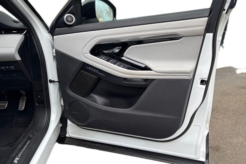 Used Land Rover Range Rover Evoque 2023 for sale - 77930997: Photo 22