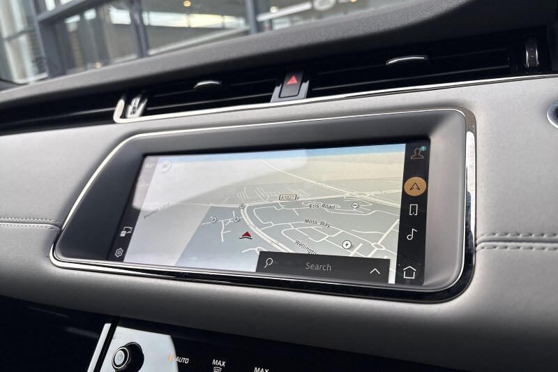 Used Land Rover Range Rover Evoque 2023 for sale - 77930997: Photo 31