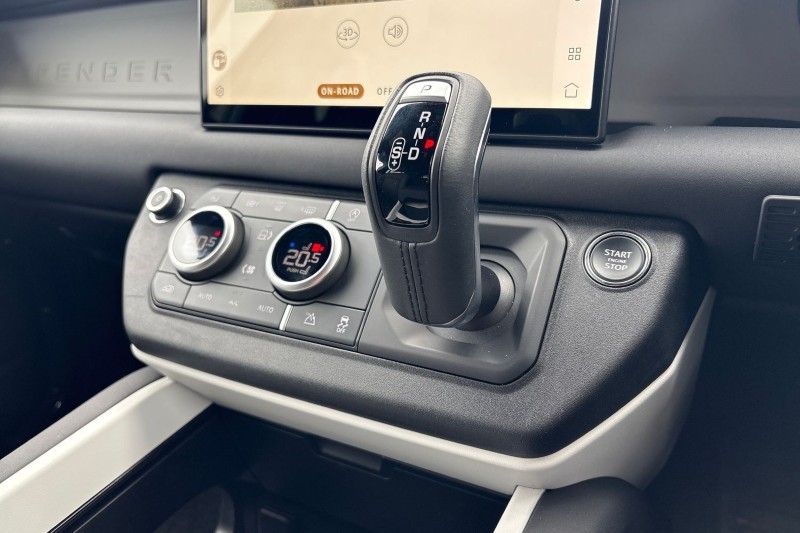 Used Land Rover Defender 2025 for sale - 77988586: Photo 13