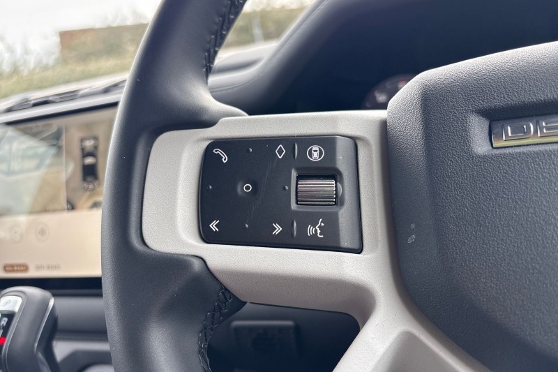 Used Land Rover Defender 2025 for sale - 77988586: Photo 28