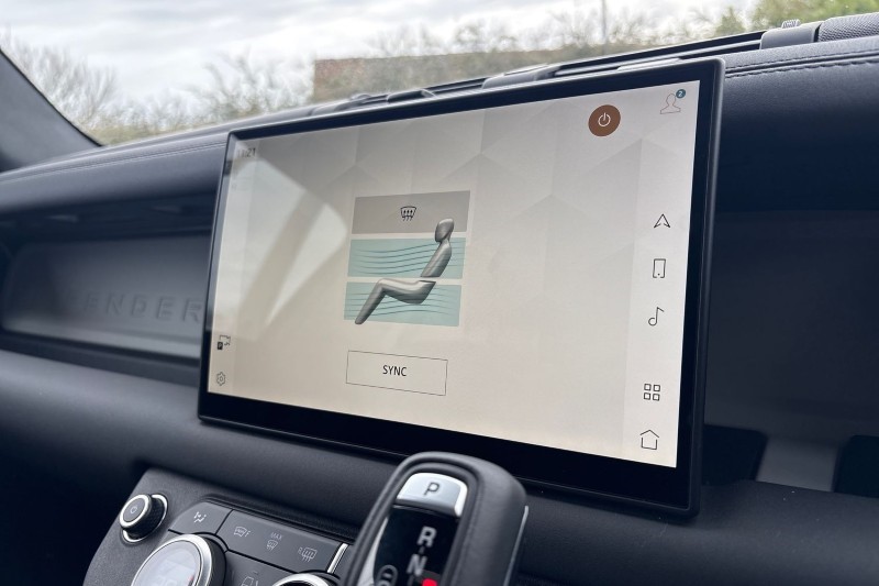 Used Land Rover Defender 2025 for sale - 77988586: Photo 34