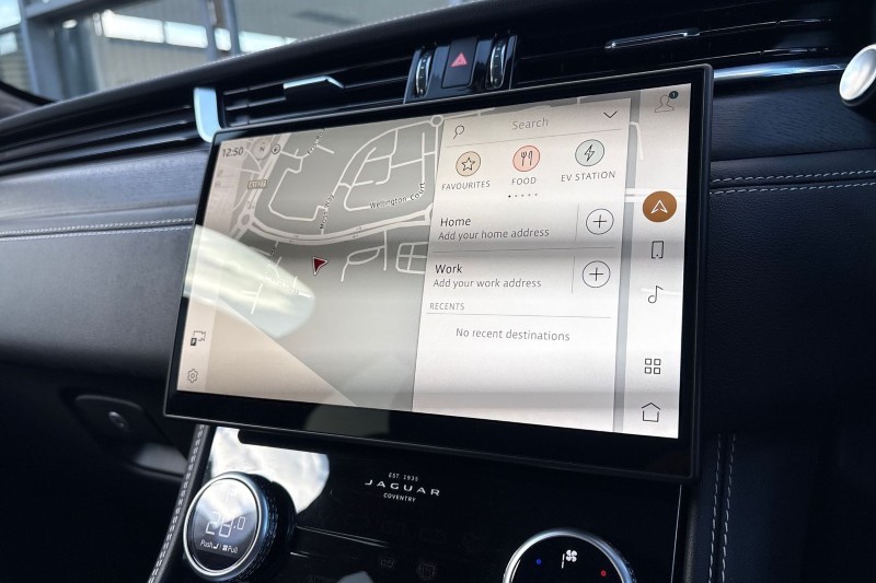 Used Jaguar F-Pace 2024 for sale - 77198372: Photo 11