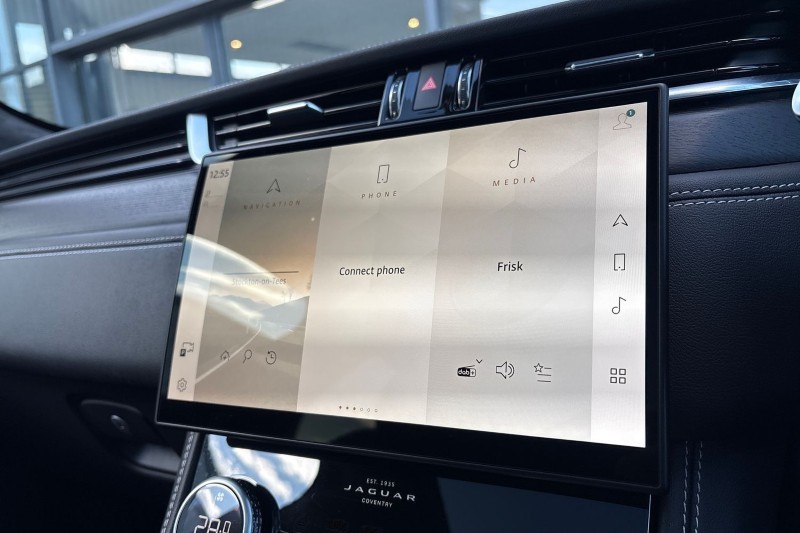 Used Jaguar F-Pace 2024 for sale - 77198372: Photo 30