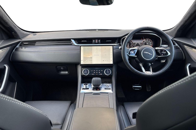 Used Jaguar F-Pace 2024 for sale - 77198372: Photo 9