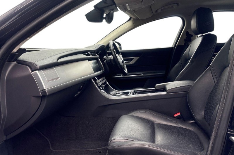 Used Jaguar XF 2020 for sale - 77220380: Photo 3