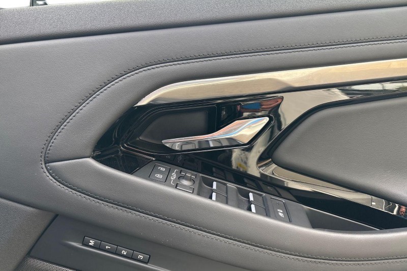 Used Land Rover Range Rover Evoque 2023 for sale - 76982305: Photo 22