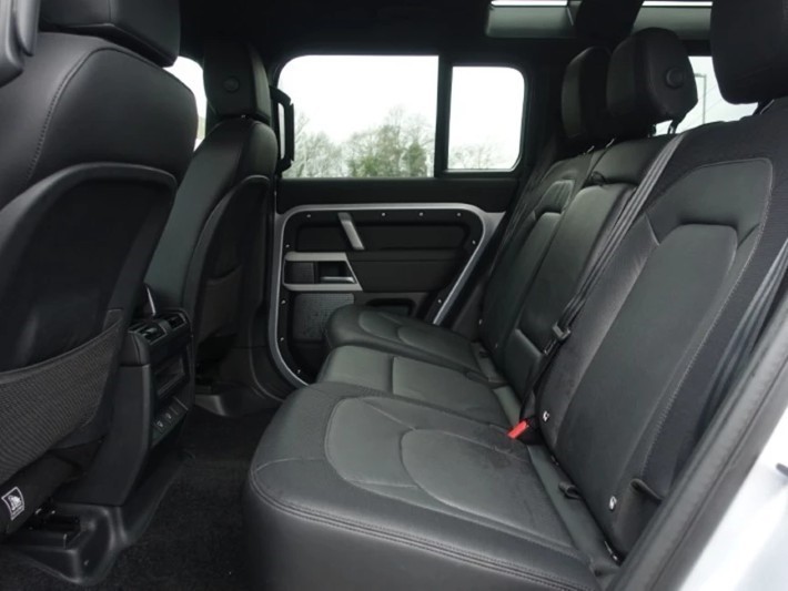 Used Land Rover Defender 2024 for sale - 78000489: Photo 4