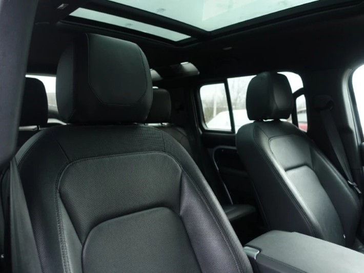 Used Land Rover Defender 2024 for sale - 78000489: Photo 40