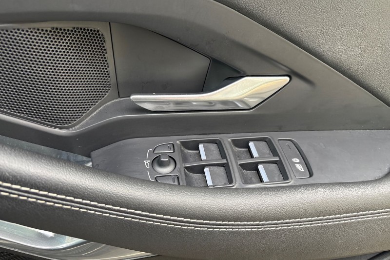 Used Jaguar E-Pace 2023 for sale - 76980892: Photo 23