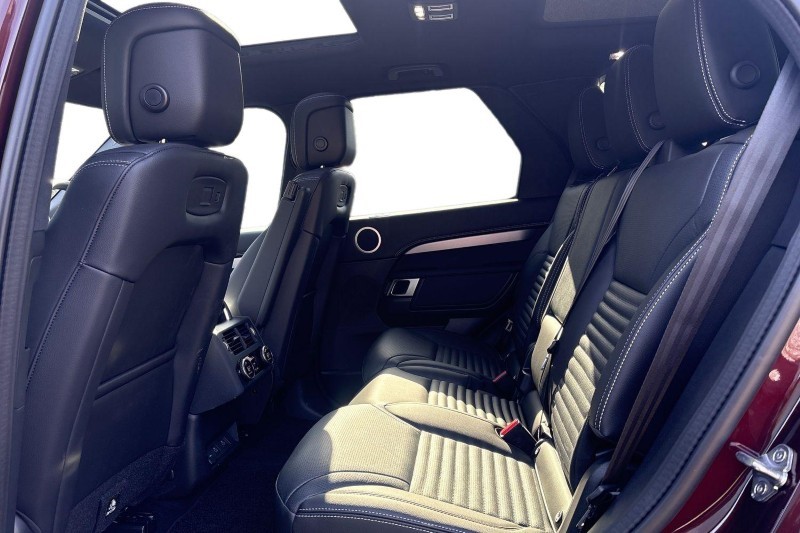 Used Land Rover Discovery 2025 for sale - 77945568: Photo 4