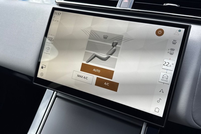 Used Land Rover Range Rover Velar 2023 for sale - 77819259: Photo 32