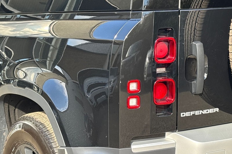 Used Land Rover Defender 2023 for sale - 77819262: Photo 19