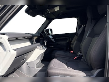 Used Land Rover Defender 2023 for sale - 77819262: Photo