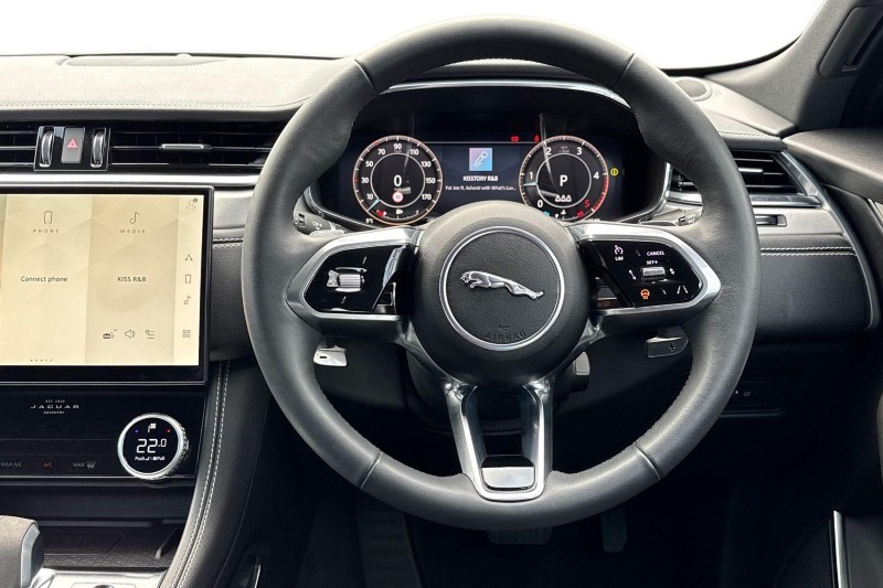 Used Jaguar F-Pace 2023 for sale - 77819307: Photo 15