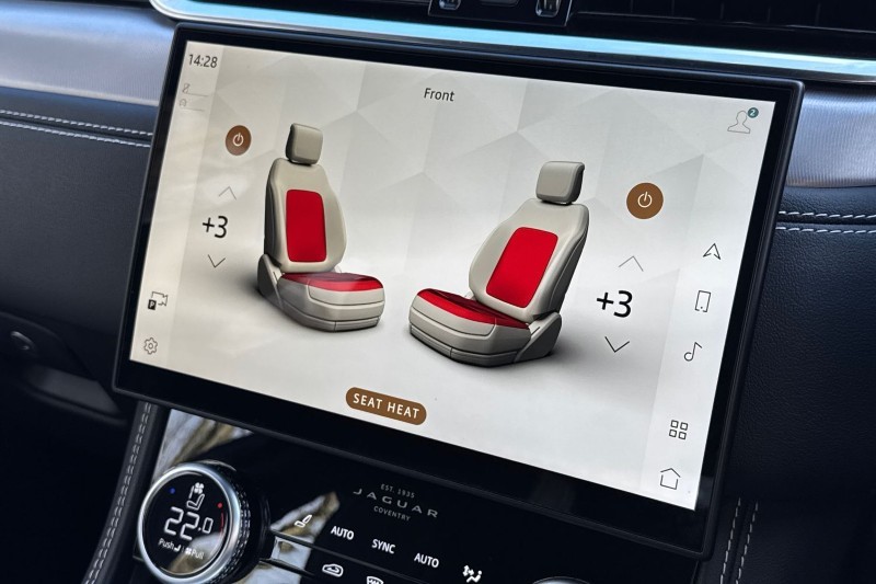 Used Jaguar F-Pace 2023 for sale - 77819307: Photo 33