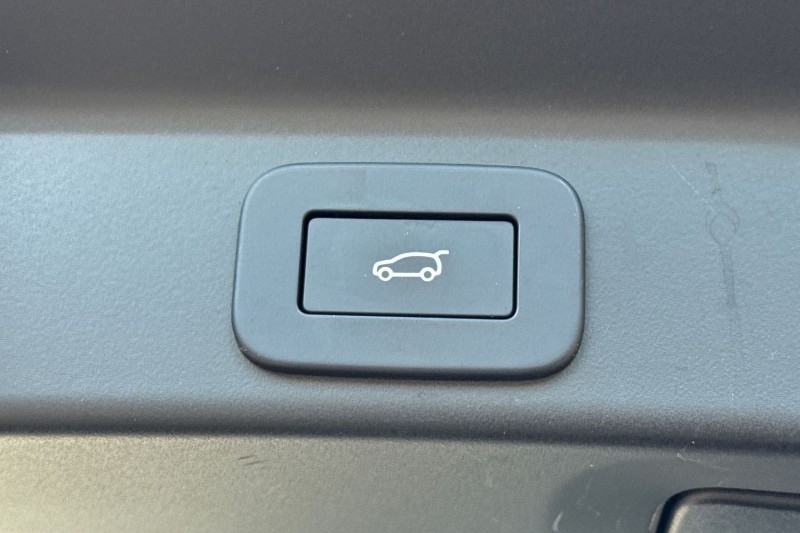 Used Jaguar F-Pace 2023 for sale - 77819307: Photo 39