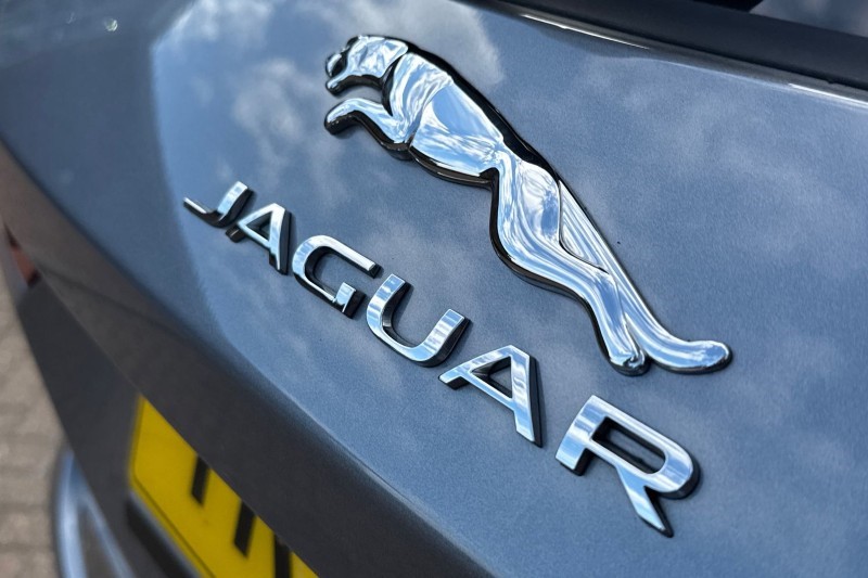 Used Jaguar F-Pace 2023 for sale - 77819307: Photo 44