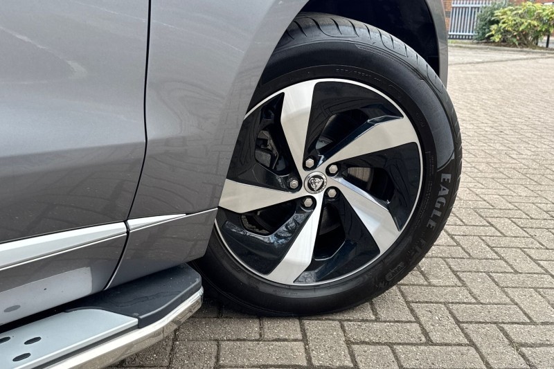 Used Jaguar F-Pace 2023 for sale - 77819307: Photo 48