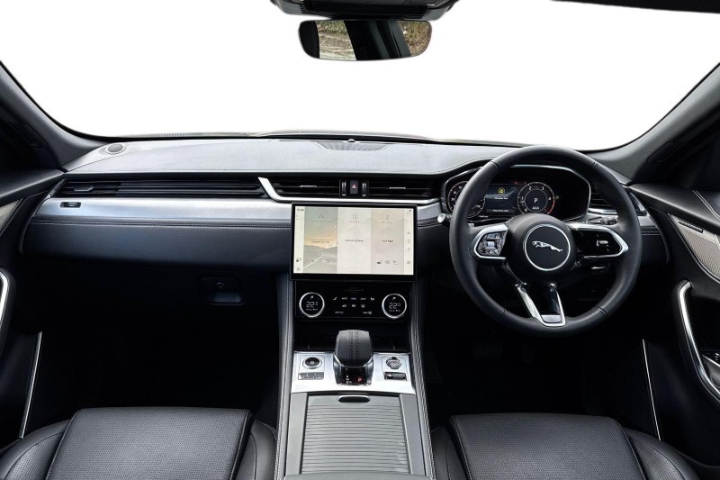 Used Jaguar F-Pace 2023 for sale - 77819307: Photo 9