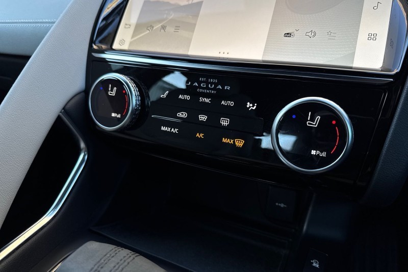 Used Jaguar E-Pace 2021 for sale - 77093888: Photo 34