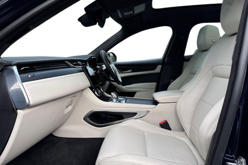 Used Jaguar F-Pace 2024 for sale - 77501356: Photo 3