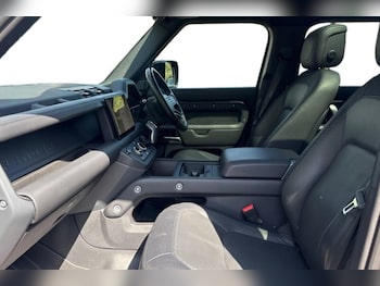 Used Land Rover Defender 2023 for sale - 79504479: Photo