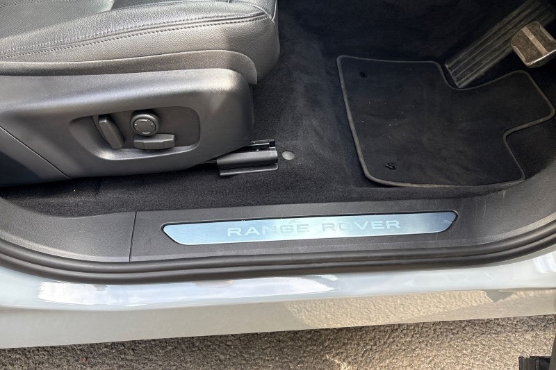 Used Land Rover Range Rover Evoque 2025 for sale - 76980797: Photo 42