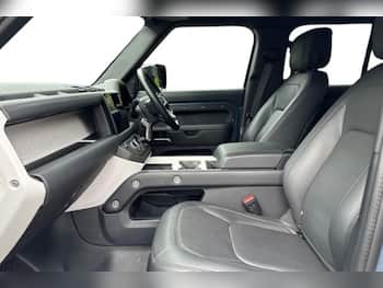 Used Land Rover Defender 2024 for sale - 79841970: Photo
