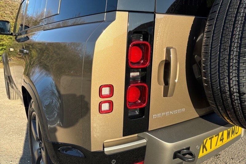 Used Land Rover Defender 2025 for sale - 77758765: Photo 19