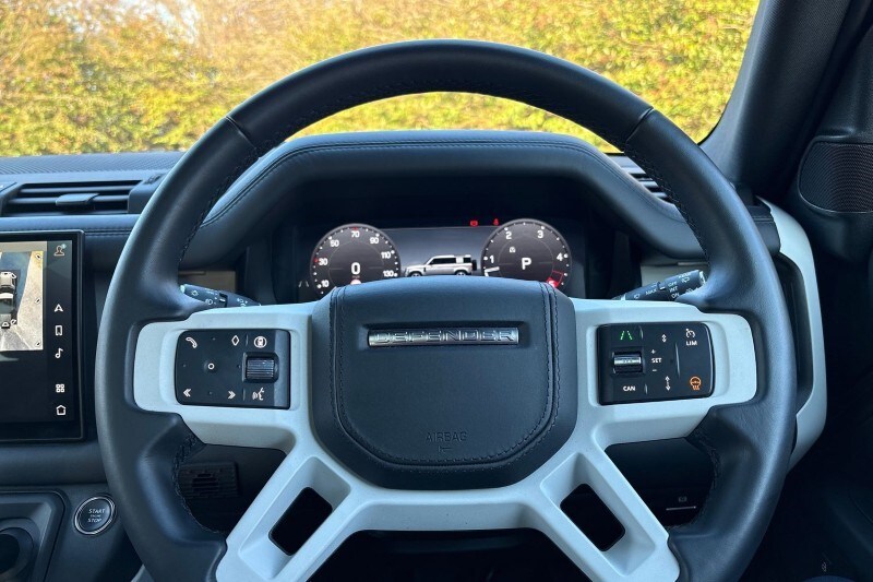 Used Land Rover Defender 2025 for sale - 77758765: Photo 28