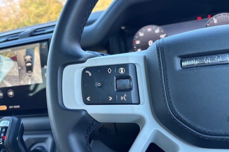 Used Land Rover Defender 2025 for sale - 77758765: Photo 29