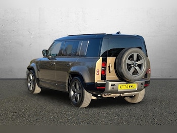 Used Land Rover Defender 2025 for sale - 77758765: Photo