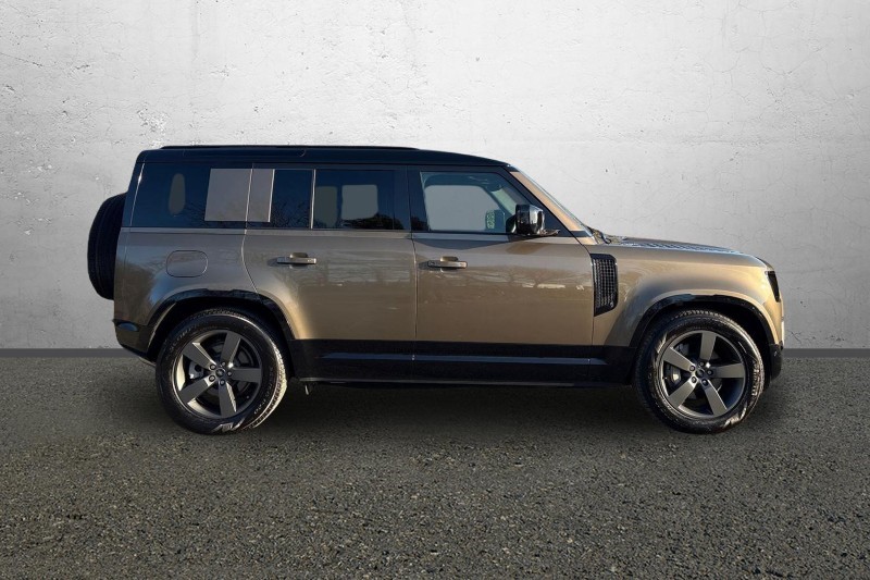 Used Land Rover Defender 2025 for sale - 77758765: Photo 5