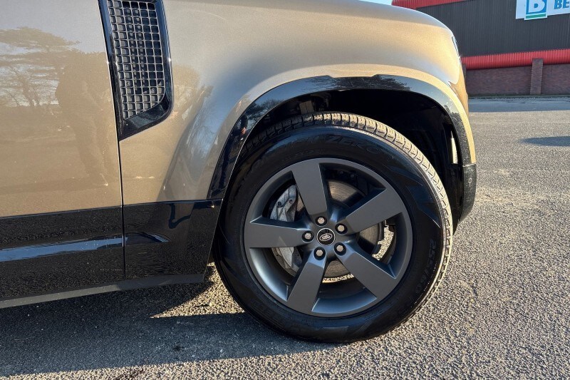 Used Land Rover Defender 2025 for sale - 77758765: Photo 53