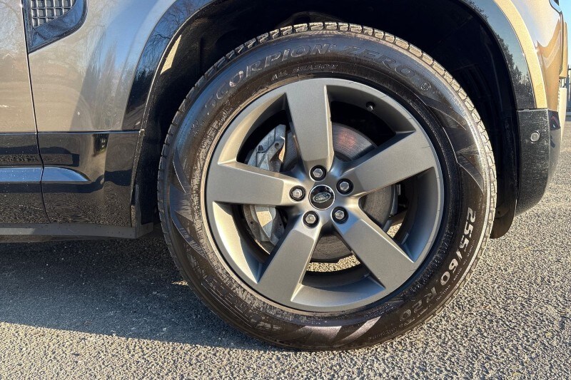 Used Land Rover Defender 2025 for sale - 77758765: Photo 8