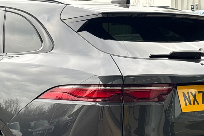 Used Jaguar F-Pace 2023 for sale - 77961824: Photo 19