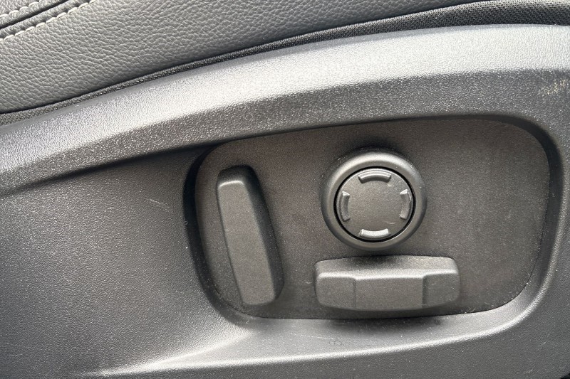 Used Jaguar F-Pace 2023 for sale - 77961824: Photo 24