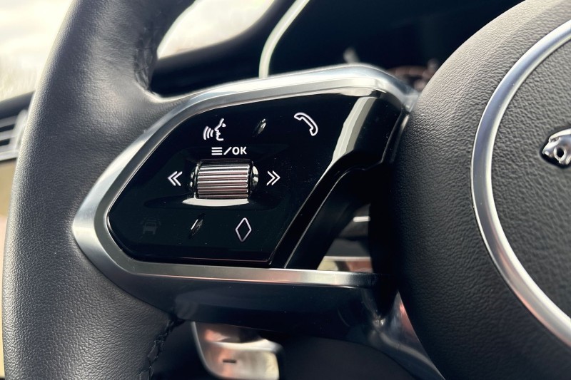 Used Jaguar F-Pace 2023 for sale - 77961824: Photo 28