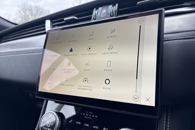 Used Jaguar F-Pace 2023 for sale - 77961824: Photo 33