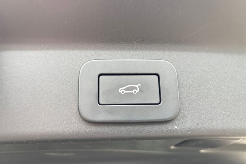 Used Jaguar F-Pace 2023 for sale - 77961824: Photo 43