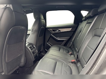 Used Jaguar F-Pace 2023 for sale - 77961824: Photo