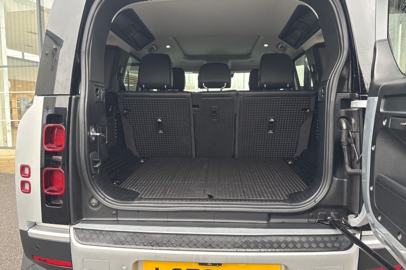 Used Land Rover Defender 2020 for sale - 77435243: Photo 10