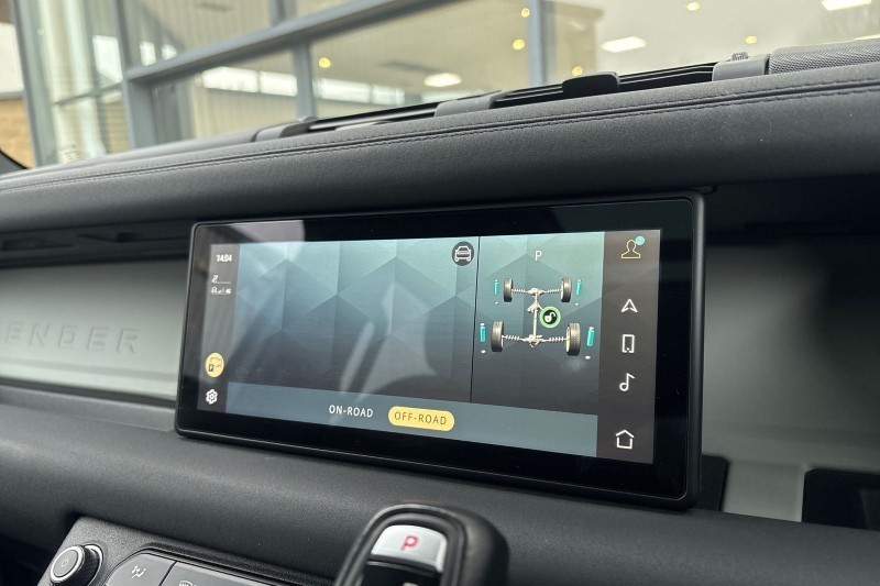 Used Land Rover Defender 2020 for sale - 77435243: Photo 12