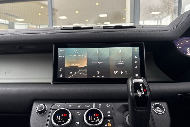 Used Land Rover Defender 2020 for sale - 77435243: Photo 14