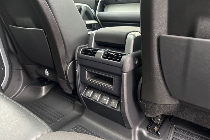 Used Land Rover Defender 2020 for sale - 77435243: Photo 18