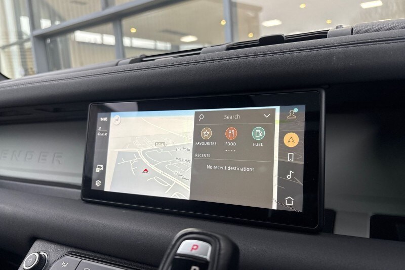 Used Land Rover Defender 2020 for sale - 77435243: Photo 32