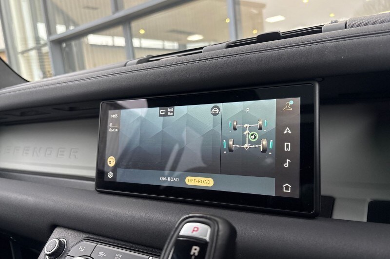 Used Land Rover Defender 2020 for sale - 77435243: Photo 33