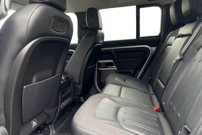 Used Land Rover Defender 2020 for sale - 77435243: Photo 4